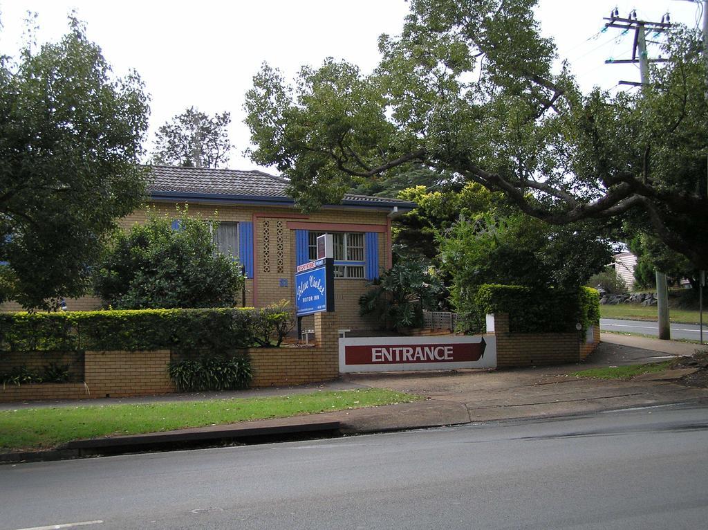 Blue Violet Motor Inn Toowoomba Buitenkant foto