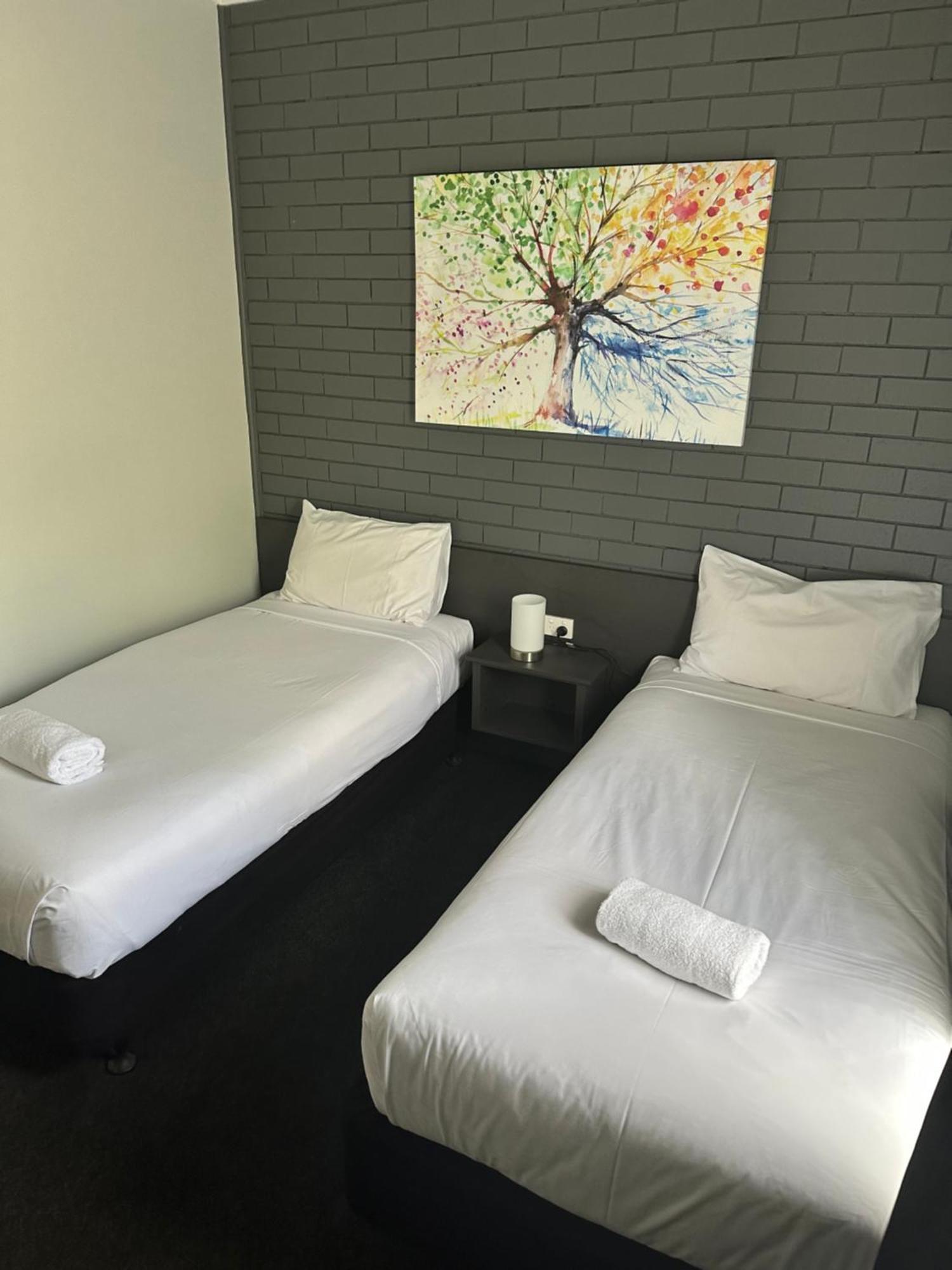 Blue Violet Motor Inn Toowoomba Buitenkant foto