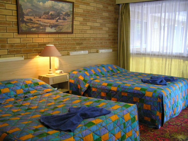 Blue Violet Motor Inn Toowoomba Buitenkant foto