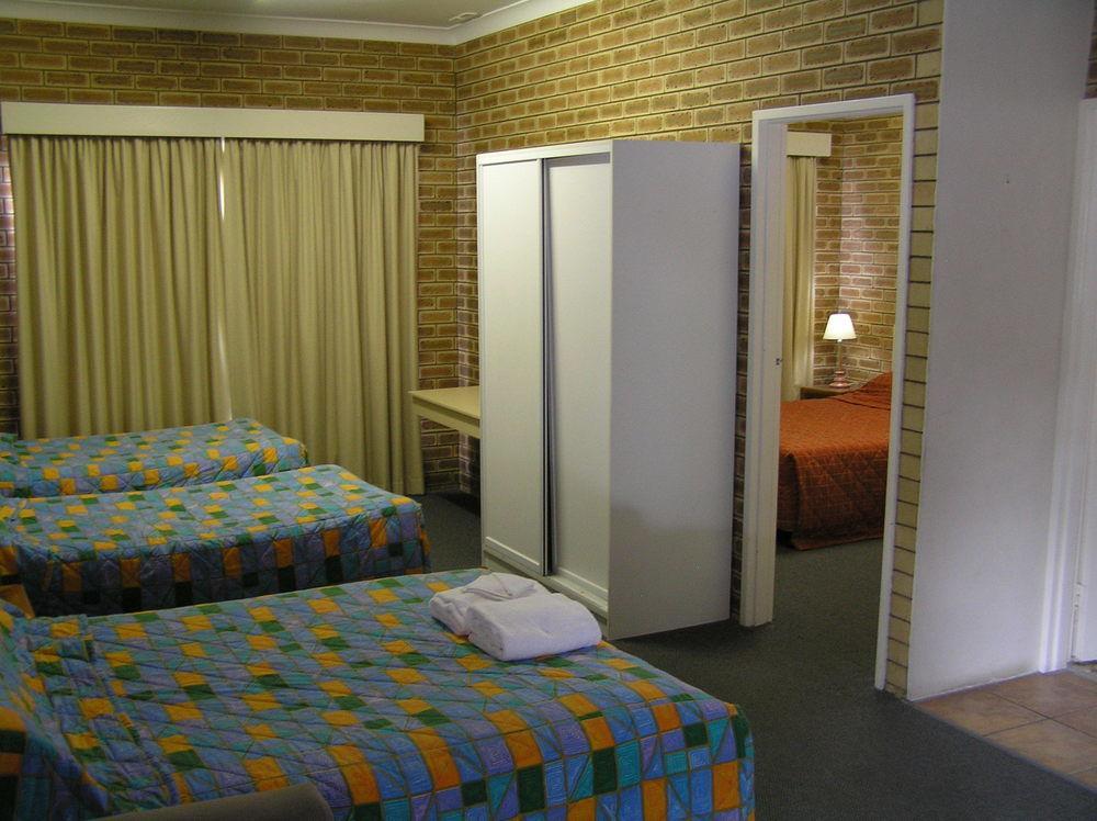 Blue Violet Motor Inn Toowoomba Buitenkant foto