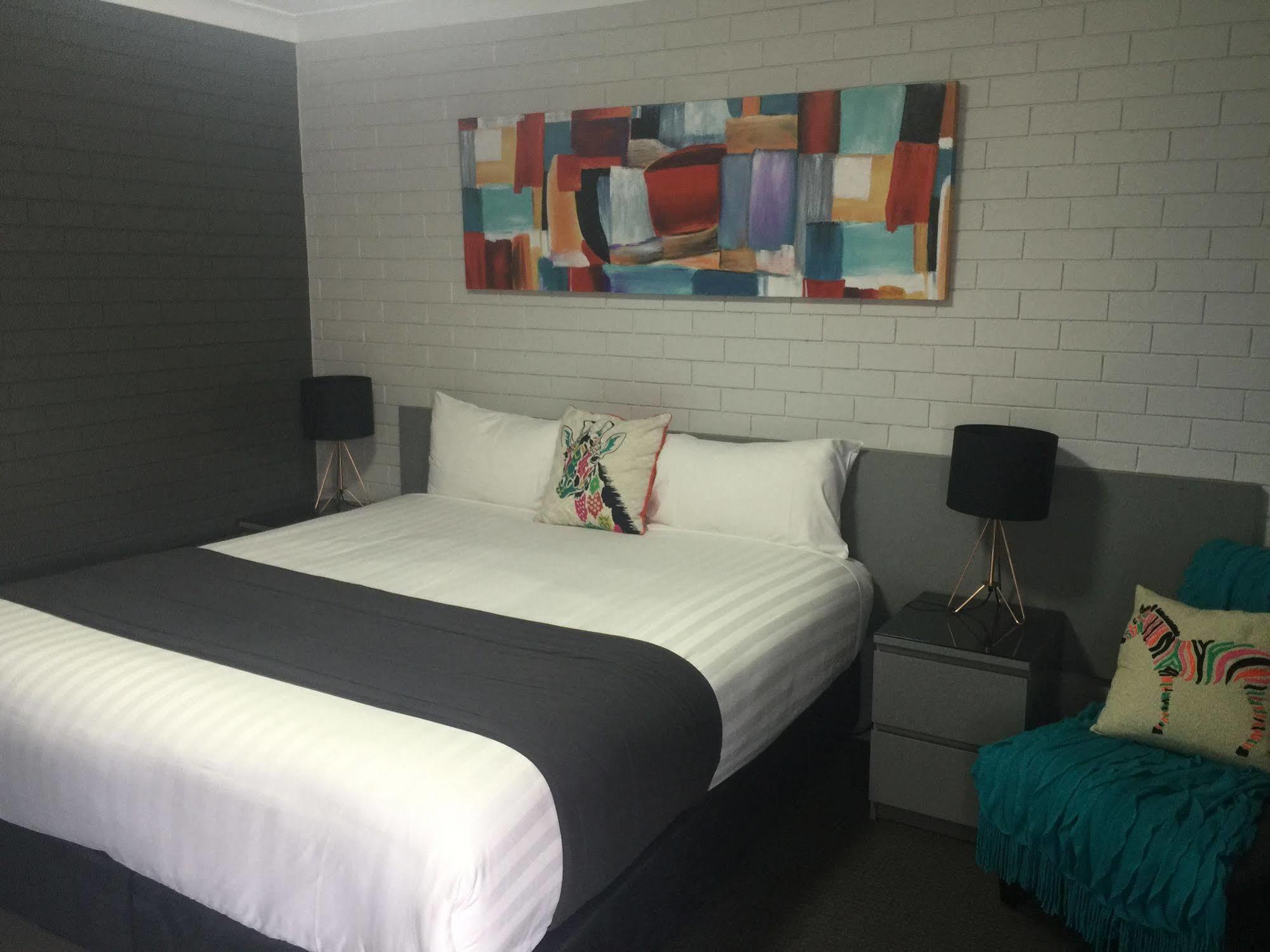 Blue Violet Motor Inn Toowoomba Buitenkant foto